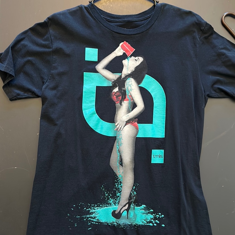 Rare streetwear shirt